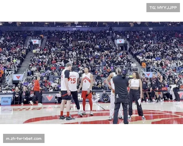 巴恩斯手感火热半场砍下16分率猛龙反超展现出色状态